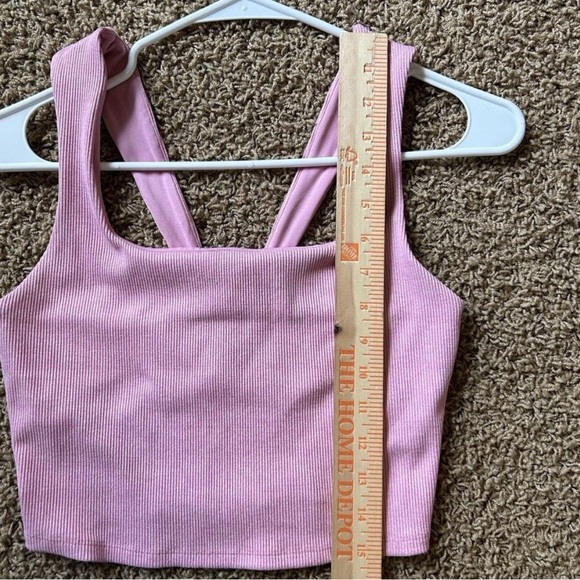 Alo Ribbed Tank Top - Picture 4 of 6